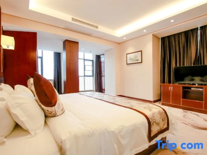1 Bedroom Suite