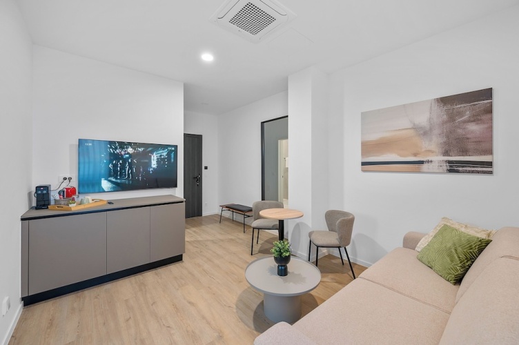 Deluxe Suite