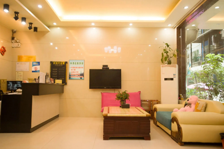 Yang Shuo Green Mountain Hotel