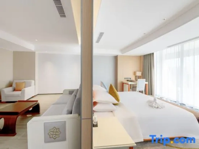 2 Bedrooms Double Suite