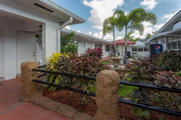 Deluxe Double Studio with garden view