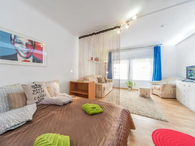 2 Bedrooms Apartment