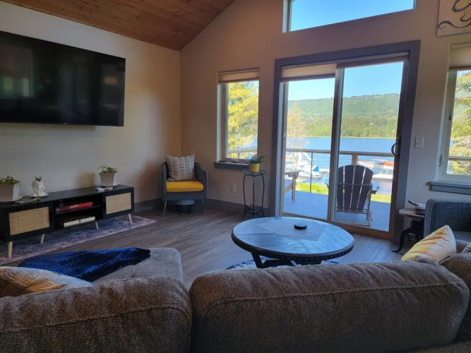 Lakeshore Cabins