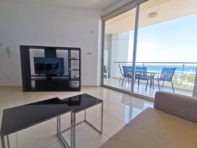 1 Bedroom Double Apartment with sea view