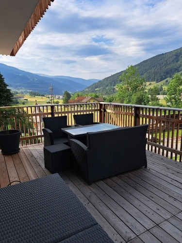 2 Bedrooms Comfort Apartment with balcony and with mountain view