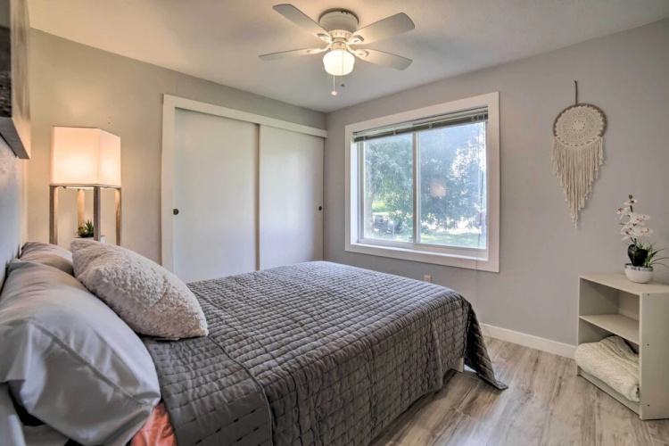 Cozy Ashton Abode w/ Yard - Near Park & Pool!