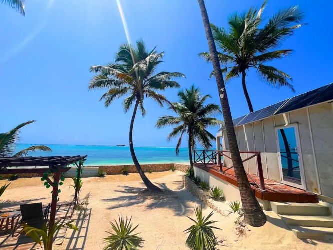 Zanzibar Beach House- West