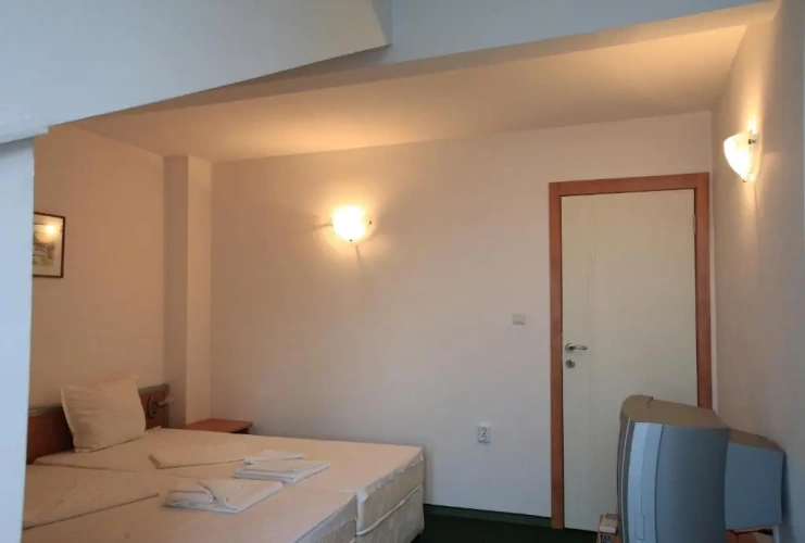 Standard Triple room with balcony