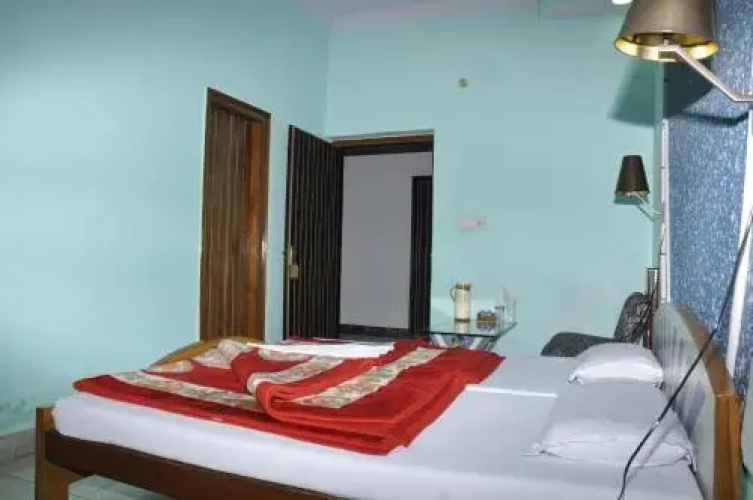 Hotel Pratiksha