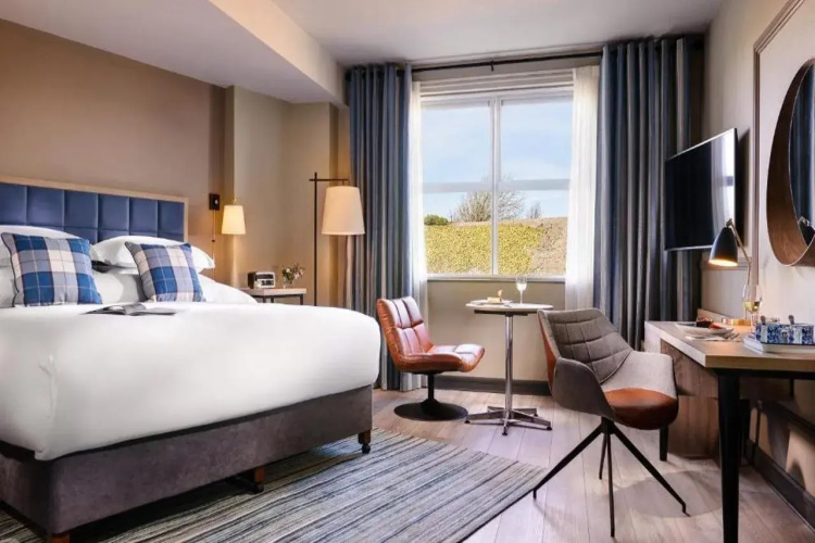 Harbour Hotel