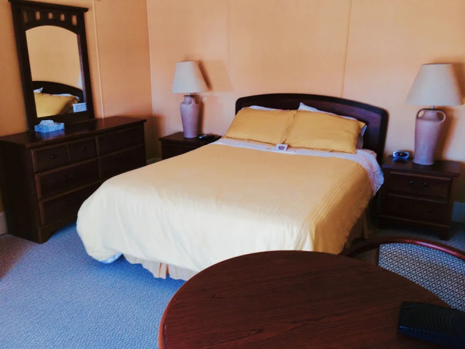 Moulton Hotel