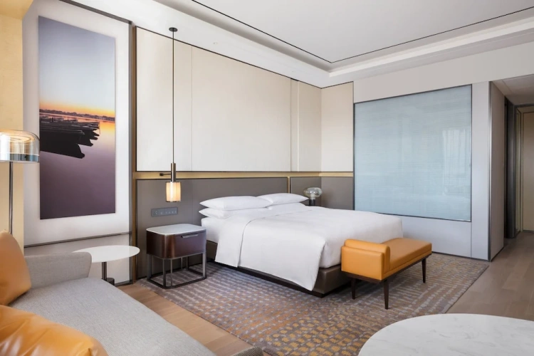 Double Club Suite