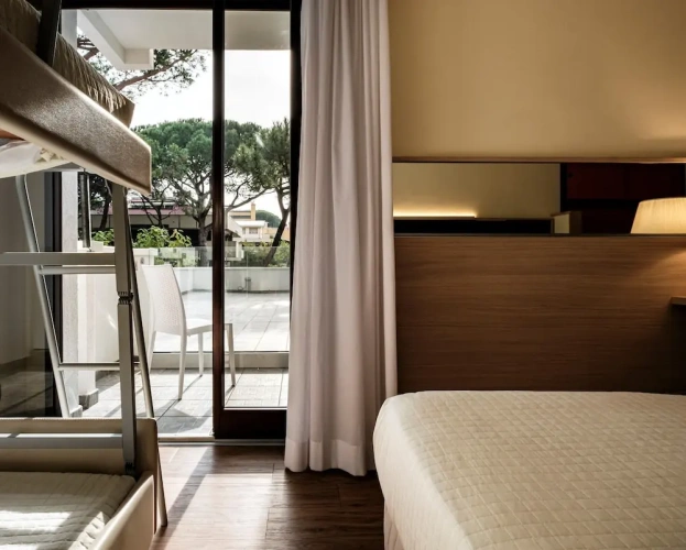 Standard Quadruple room with balcony