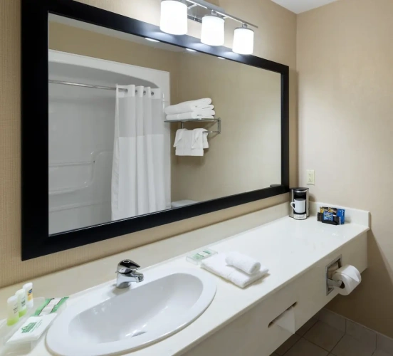 Standard Double Basement room
