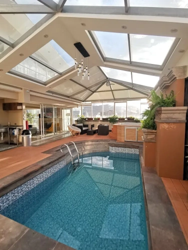 4 Bedrooms Luxury Apartment with balcony and with city view