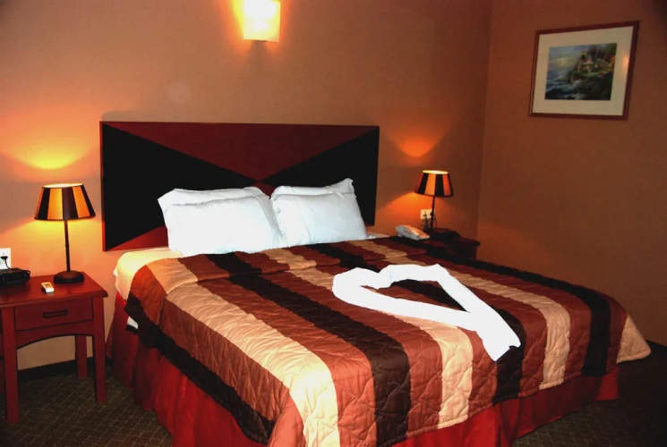 Hotel Elegance N.V.