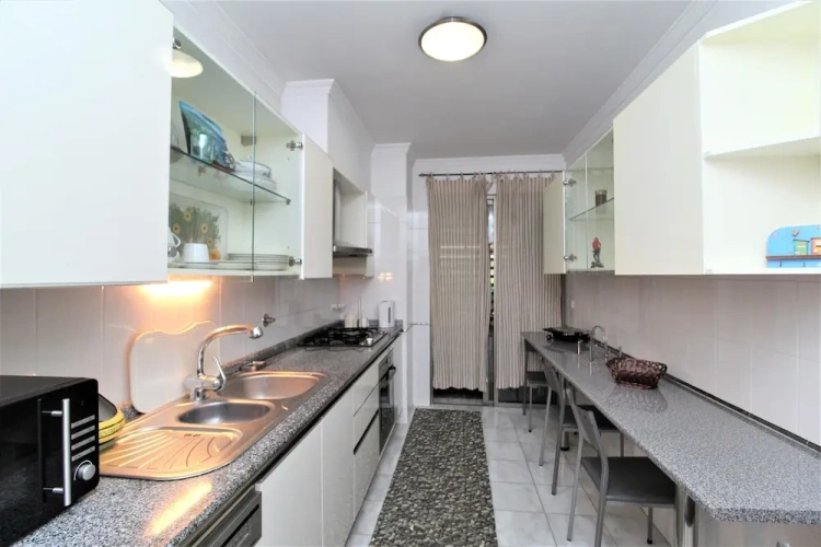 2 Bedrooms Apartment with sea view