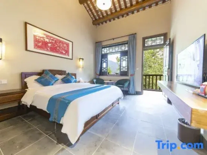 Standard Double room with mountain view