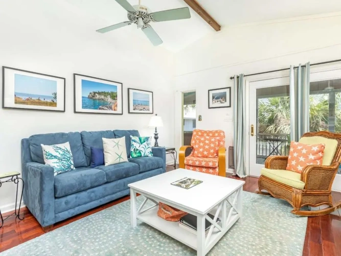 3 Bedrooms Cottage