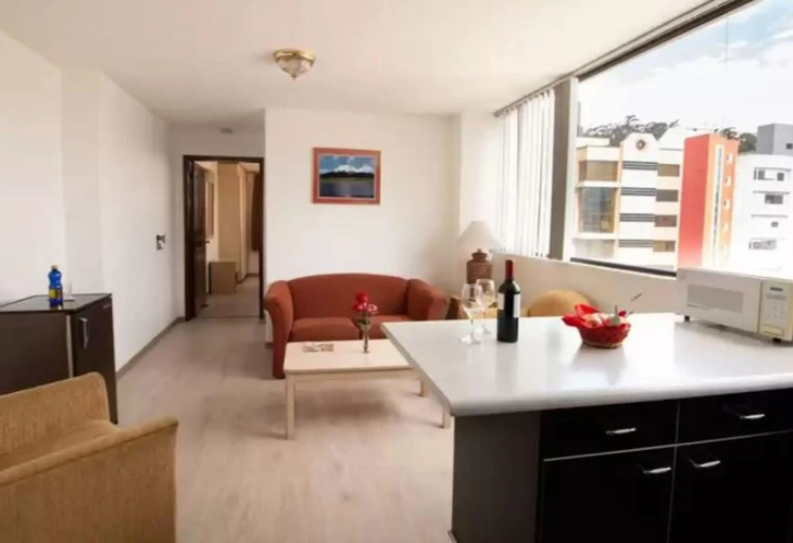 Stanford Suites Hotel