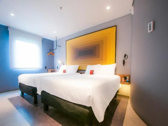 Superior Sextuple room