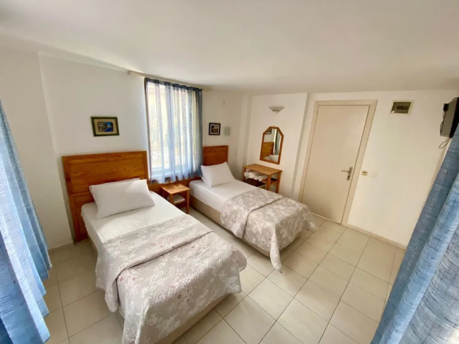 Eda Hotel
