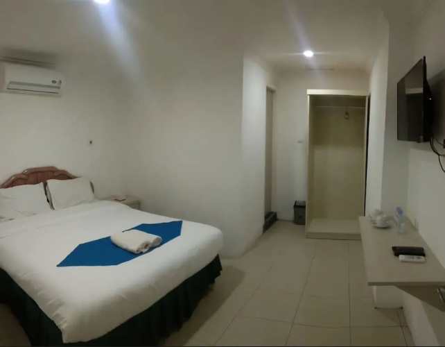 Hotel Sanashtri