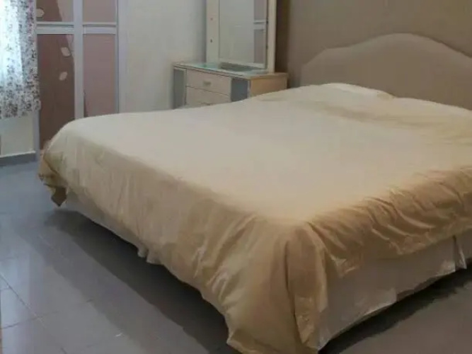 Carol Guesthouse