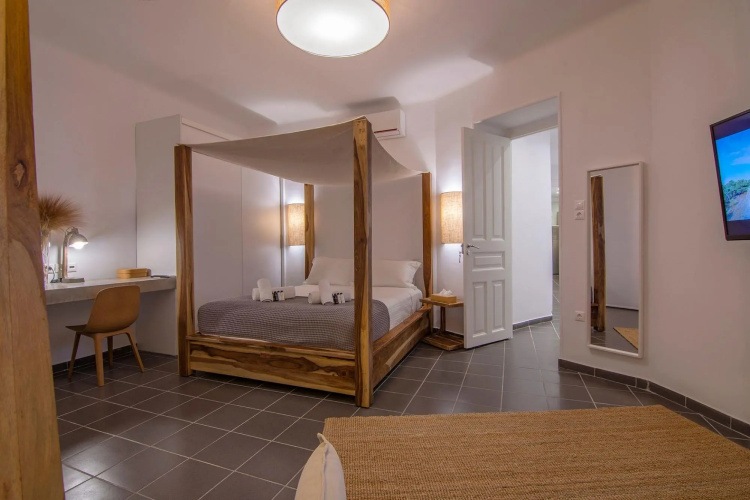 Art Pantheon Apartment (Three-Bedrooms)