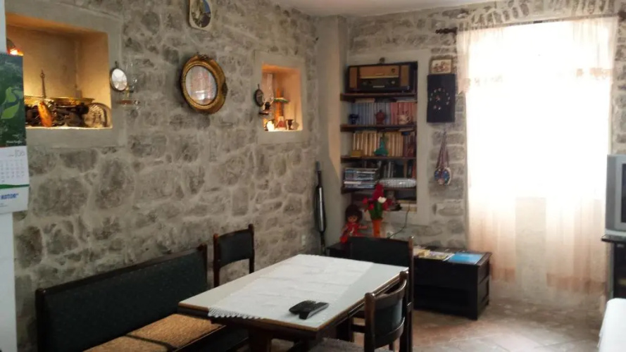 Apartment Radovic