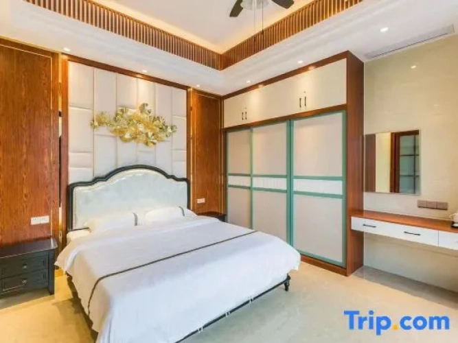 4 Bedrooms Villa