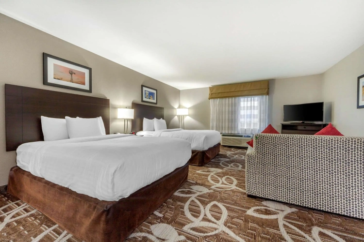 Quadruple Suite