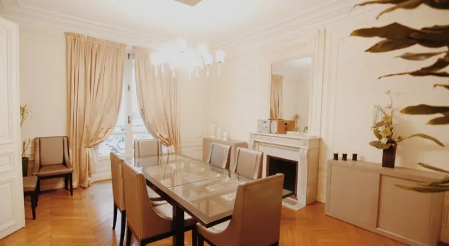 Appartement de Standing Champs Elysees