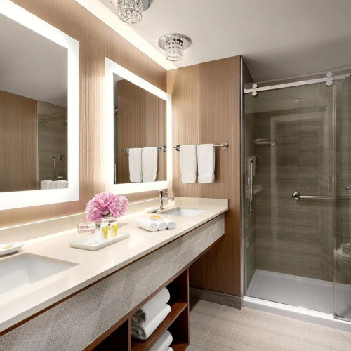 Auberge Vancouver photo 9