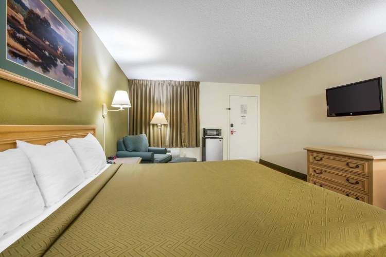 Sequoia lodge
