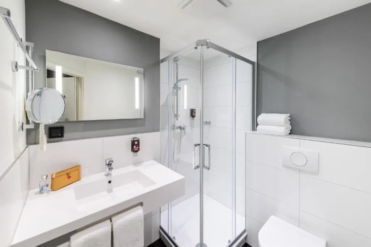 Standard Double Suite