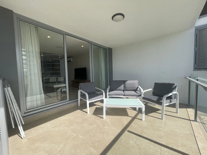 2 Bedrooms Premium Apartment with balcony and with park view