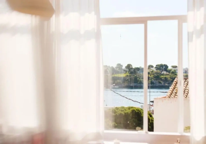 Standard Twin room with sea view