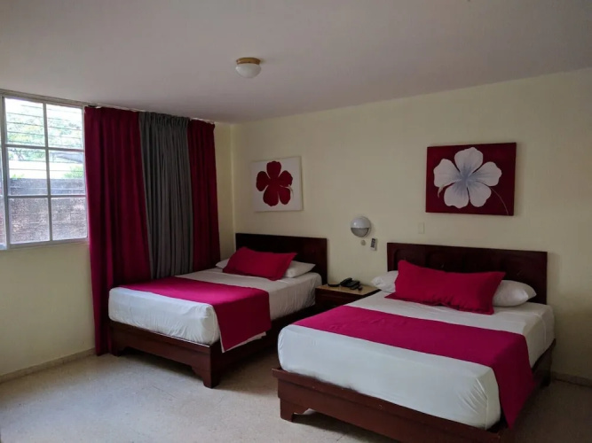 Aparta Hotel Drake