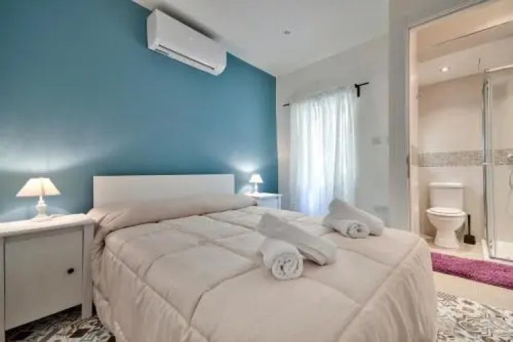 Central Valletta Two Bedroom Apartment