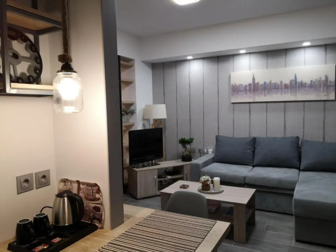 Apartment 22