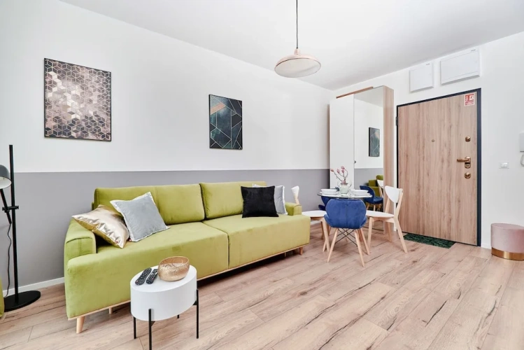 1 Bedroom Apartment with balcony