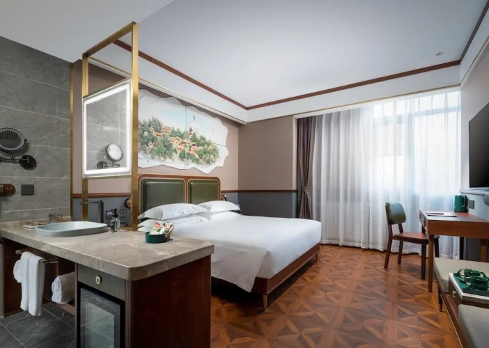 Business Double room with city view