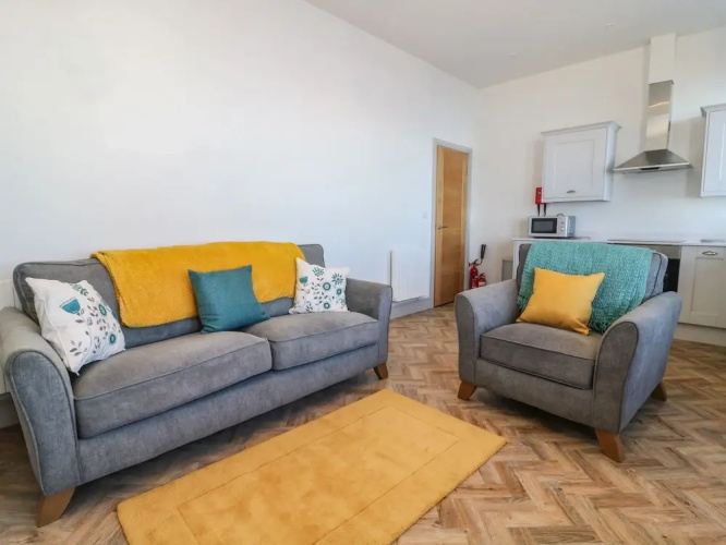 Apartment 6