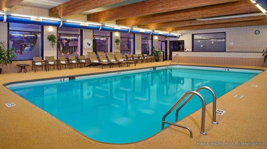 DoubleTree by Hilton Chicago Schaumburg photo 16