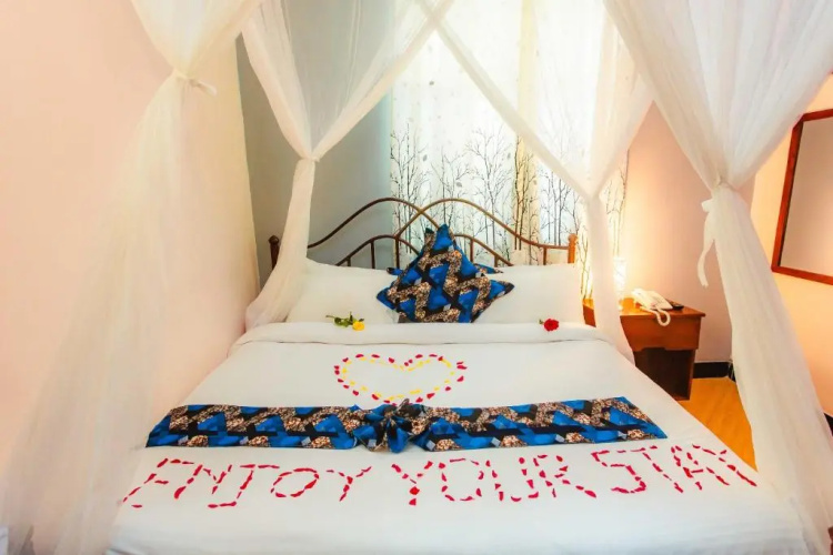The Okaseni Lodge