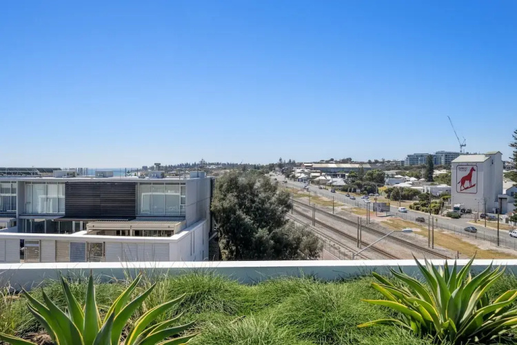 Stylish 2-bed Apartment With Rooftop BBQ Access