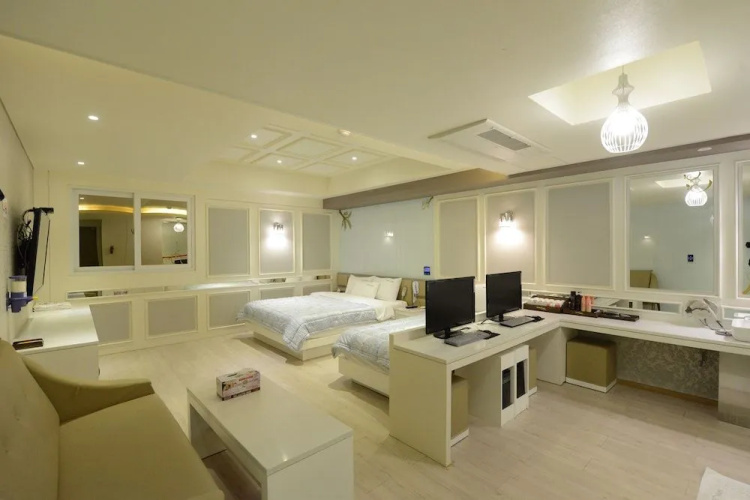 CIEL Motel