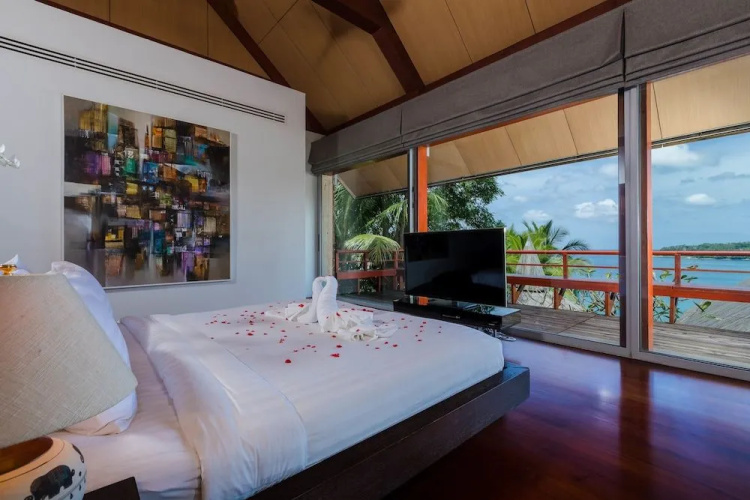 Surin Beach Luxury Villa