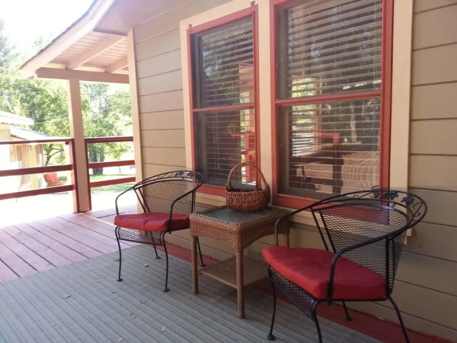 China Creek Cottages